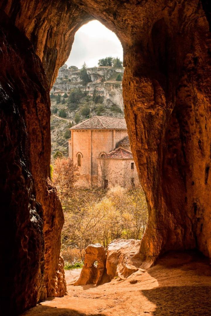 Entrada a la Cueva Grande, punto de partida de la segunda etapa. Foto: Shutterstock.