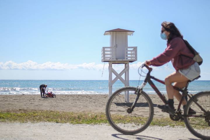 La gran variedad de entornos ofrece un amplio abanico de rutas en bici por Málaga.