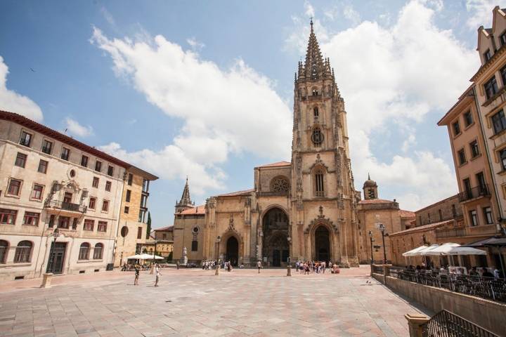 La Catedral de Oviedo, que encierra tantos misterios.