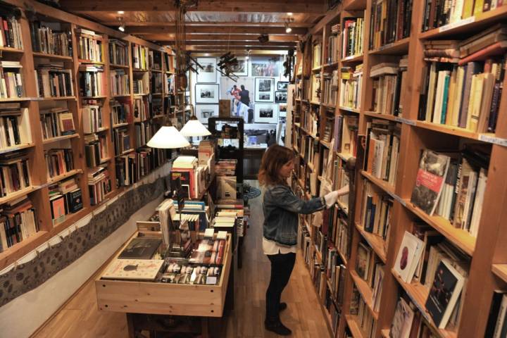 En el interior de la librería 'Primera Página'.
