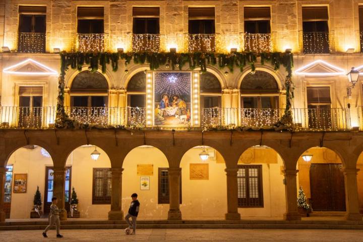 La plaza Mayor de Villanueva de los Infantes es una delicia clasicista.