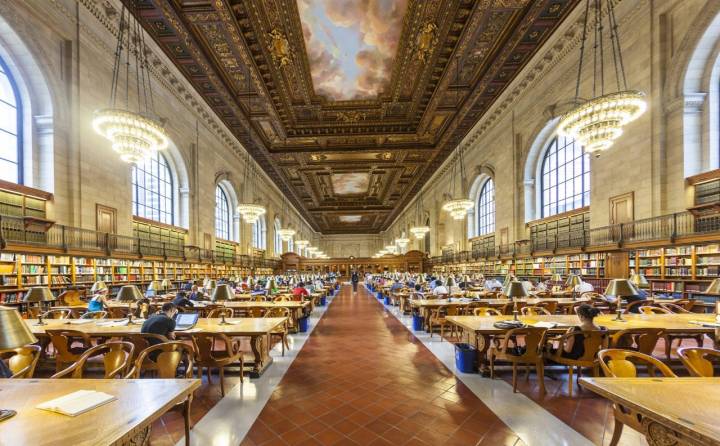 La biblioteca pública de Nueva York es una de las más impresionantes del planeta. Foto: Shutterstock.