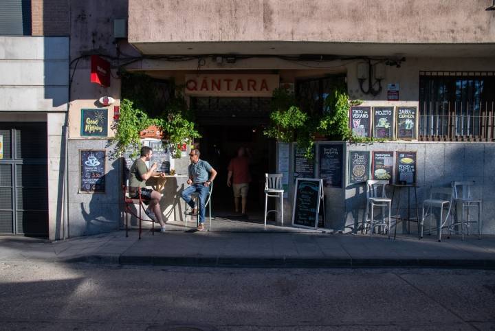 El 'Qantara' se encuetra justo entre el parking del Azarquiel y el Puente de Alcántara.